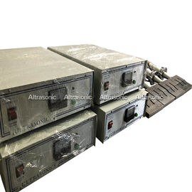 Ultraschall15K punktschweissen-Maschine einschließlich Konverter-Generator-Verstärker und Horn