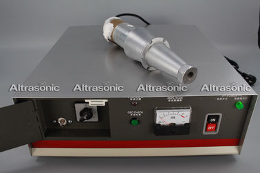 Ultraschallspg.versorgungsteil-Generator der hohen Leistung 2000W für die nichtgewebte Maske, die Maschine herstellt